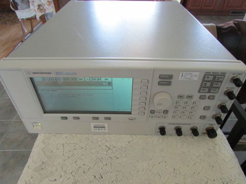 Agilent PSG Analog Signal Generator 250-20 KHz  Model E8257D E1E 520 UK6 UNT UNW