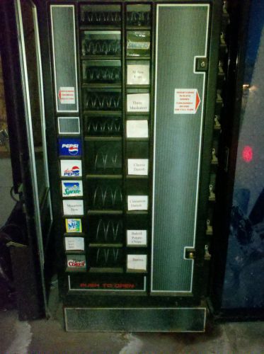 Antares 3-in-1 Soda/Snack/Changer Vending Machine