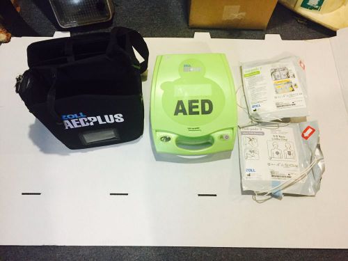 Zoll AED Plus w/Good Battery And Pads
