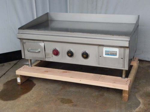 Electric griddle 36 inches single phase