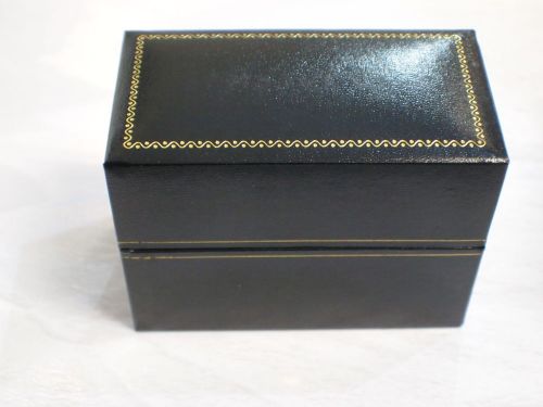 Black Leather Gift Display Watch/Bracelet Box