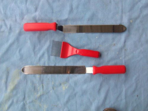 Two Stainless Steel Uncapping Knives and Capping Scratcher - New - Honey
