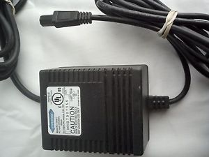 Hypercom WLT-2408-C Power Supply, DC out 24V .8A 19W T7 POS Card Terminal