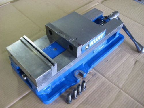 Kurt d688 anglock machine vise ----hard jaws &amp; mill stop for sale