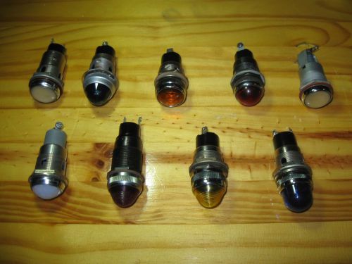 Assortment of 9 Vintage DIALCO &amp; Others 1in Panel Mount Indicator Lights