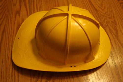 Cairns 880 Traditional Thermoplastic Fire Helmet YELLOW (Shell Only) NEW