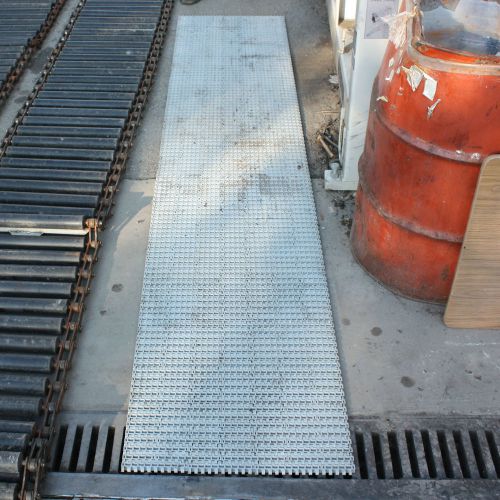 Heavy Duty Industrial  Plastic Conveyor Chain 595mm wide 2.8m long