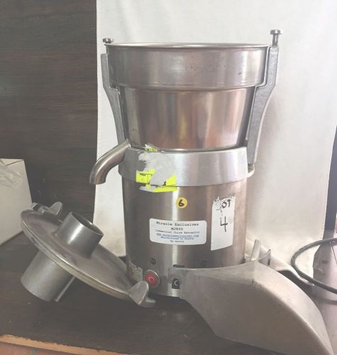 MJ800 Pro Commercial Juice Extractor WORKING ~ Santos 28 USED