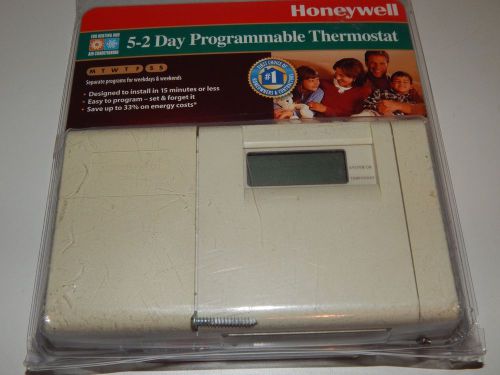 Honeywell ct3200a 5-2 day programable thermostat &#034;beige&#034; ct3200a for sale