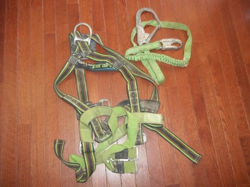 MILLER DURAFLEX SAFETY HARNESS WITH A 6FT LANYARD