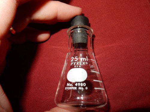 Pyrex 4980 Erlenmeyer flask with size 0 stopper, 25ml, USA