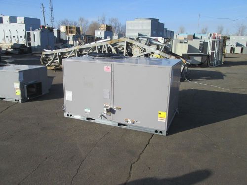 Bryant Rooftop Unit 580JP14D224G1A0AAA 12.5 Ton 208-230V 3Ph MFD: 2010 Used