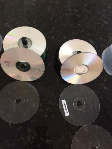 65 Blank Cd&#039;s Memorex And Staples