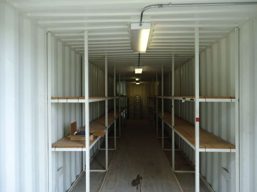 40&#039; Shipping conex with lights and shelves