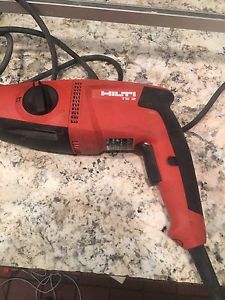 Hilti TE 2 Corded 120V Rotary Hammer Drill USED Works Great