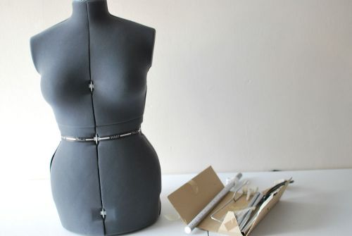 Adjustable Dress Form Large and Xlarge For Sewing Mannequin Singer Female