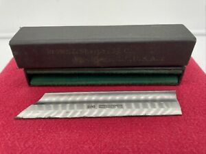 BROWN &amp; SHARPE 530 , TOOLMAKERS&#039; KNIFE EDGE STRAIGHT EDGE , 4-1/2&#034;