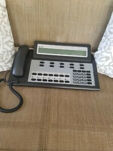 Mitel 5540 Console Phone