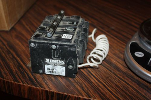 New Old Stock Siemens Q37000S01 Circuit Breaker