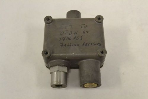 BARKSDALE 9048-3 PRESSURE ACTUATED SWITCH 600V-AC 250V-DC B330304
