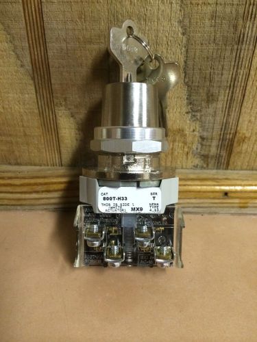 Allen Bradley 800T-H33 Locking Switch Operator New Old Stock