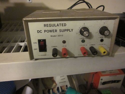 REGULATED DC POWER SUPPLY 15V VARIABLE RSR ELECTRONICS INC. MODEL 3010