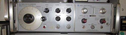 HP 3300A FUNCTION GENERATOR W/ 3305A Sweep Plug In