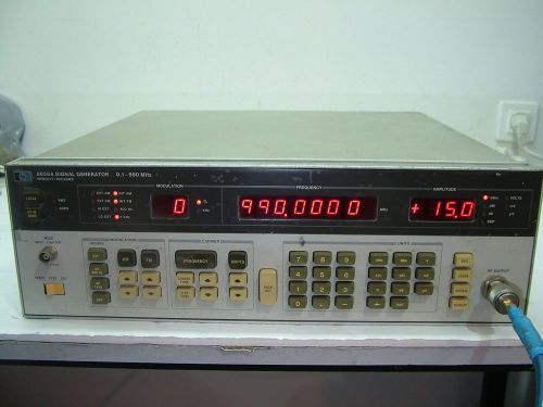 RF SIGNAL GENERATOR HP 8656A  0.1 - 990MHz  -100 to +15dBm with FM AM MOD