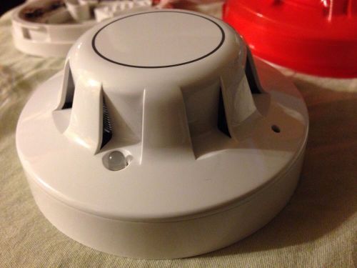 Photoelectric Smoke detector Model No. D900-PHOTO Head only