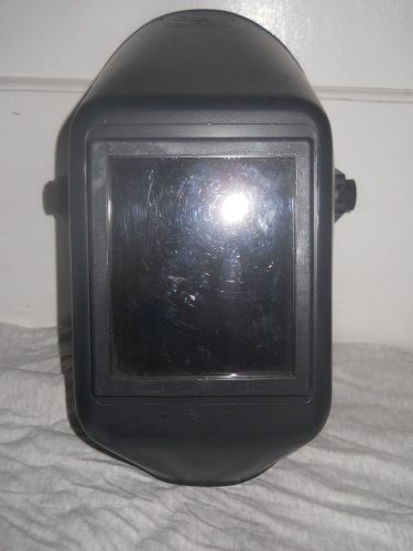 Huntsman 951P Welding Helmet, Black Plastic, Excellent Condition