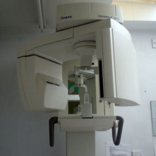 Gendex Orthoralix 9000 Panoramic Dental X-Ray