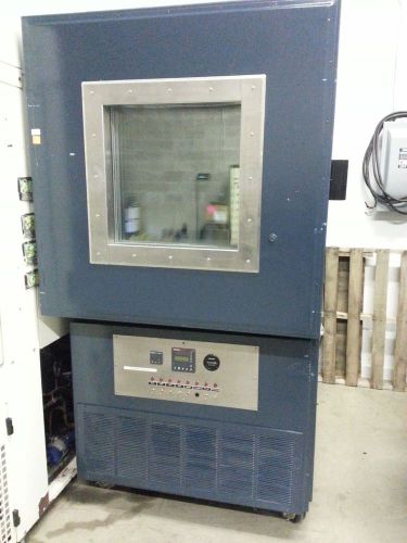 Thermotron environmental chamber sm-16c for sale