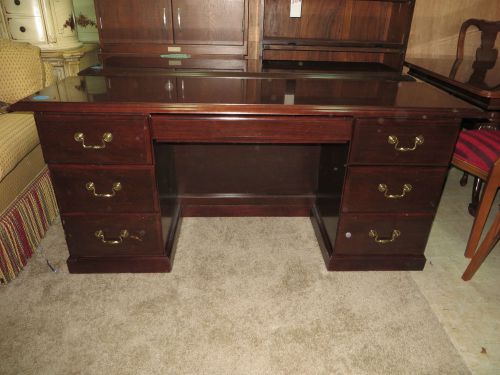 Cherry Computer Credenza with Pull Out Keyboard Tray