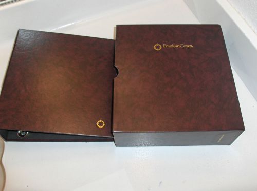 One Franklin Covey Storage Binder and One Matching Sleeve Maroon Classic Size
