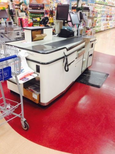 Motorized express checkout counter lot 5 used grocery store equipment self check for sale