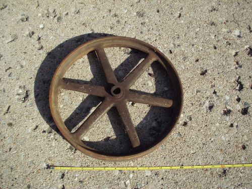 ANTIQUE INDUSTRIAL AGE BELT PULLEY FLYWHEEL small