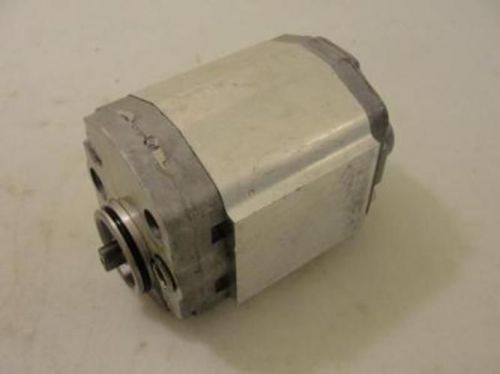 32258 New-No Box, CFS 1000029352 Hydraulic Pump, 3/4&#034; NPT