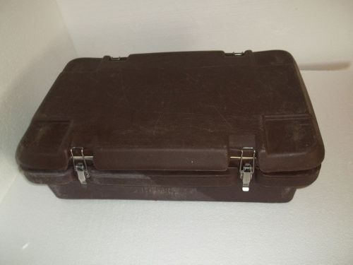 USED BROWN CAMBRO INSULATED FOOD CARRIER HOLDS 1 FULL, 2 HALF, 3 THIRD PANS