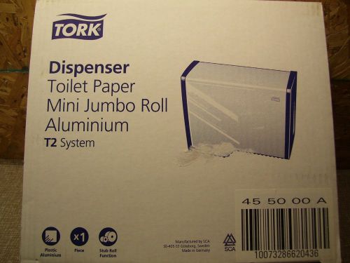 TORK T2 SYSTEM TOILET PAPER DISPENSER