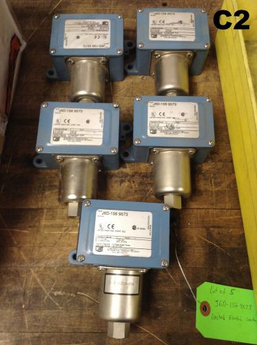 Lot of 5 United Electric Pressure Switch J6D-156 9573 0-100 PSI