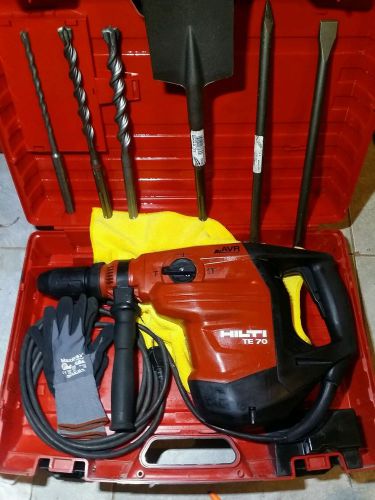 HILTI TE 70 AVR -VERY POWERFUL -LOADED WITH NEW BITS AND CHISELS-FAST SHIP@@