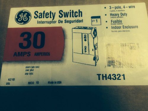 GE TH4321 30 AMP 3 POLE 4 WIRE FUSIBLE SWITCH 240 VOLT