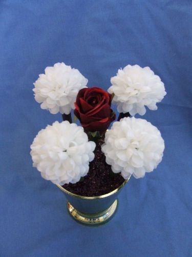 Flower Pen Bouquet- 4 White Daisiy and 1 Red Rose bud black/blue ball point pen