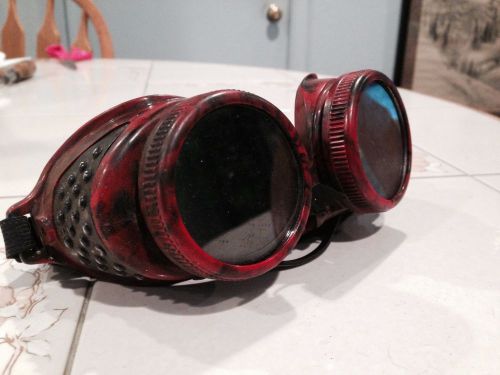 VINTAGE JACKSON BLACK AND RED WELDING GOGGLES1947-1964 GLASS AND PLASTIC