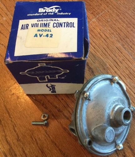 Brady Air Volume Control AV-42 100psi 140 Degree F Die Cast Zinc NOS