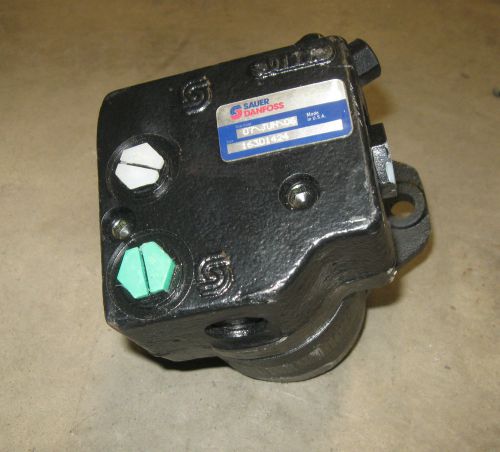 Sauer danfoss hydraulic gear pump part number 163d1424 13 spline shaft for sale