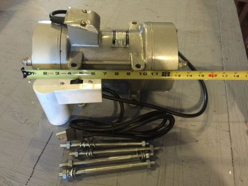 LARGE Concrete Vibrator Motor 1.5hp Free Shipping Canada+ US