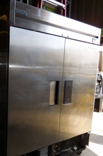 Commercial Freezer, True TS49F, Reach In, 2 Section 2 Solid Doors, 49 cubic feet