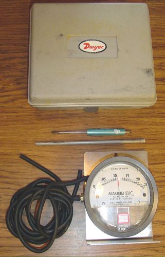 Dwyer magnehelic differential pressure gage 2000-00c w/ case hardware hvac gauge for sale