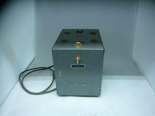 E. Leitz, Inc. Microscope L-2 Lamp Power Supply 115V